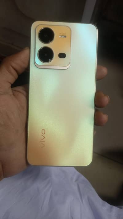 Vivo V25e 8gb 128gb with original charger contact 03057049171