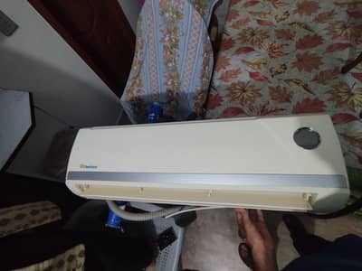 Dawlance 1-Ton Simple AC for Sale – Excellent Cooling & Mint Condition