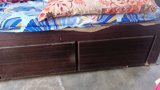 Room set for urgent sale