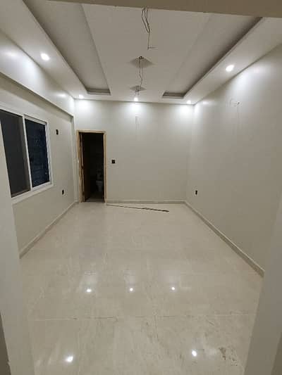 4 Bed DD Flat In Prime Location