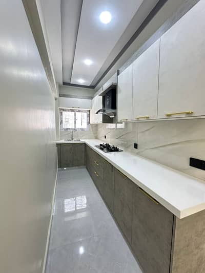 Clifton 2 Bedrooms Apartment Available For Rent