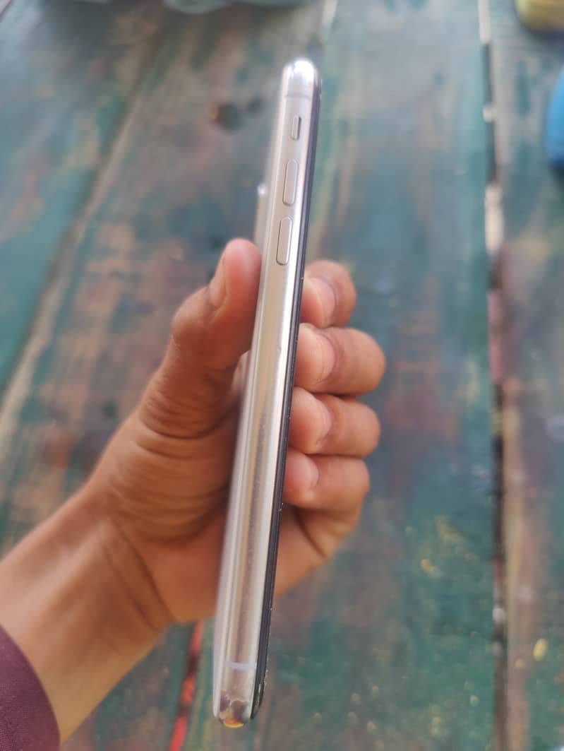 Apple iPhone X 7