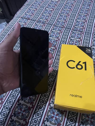 Realmi c61