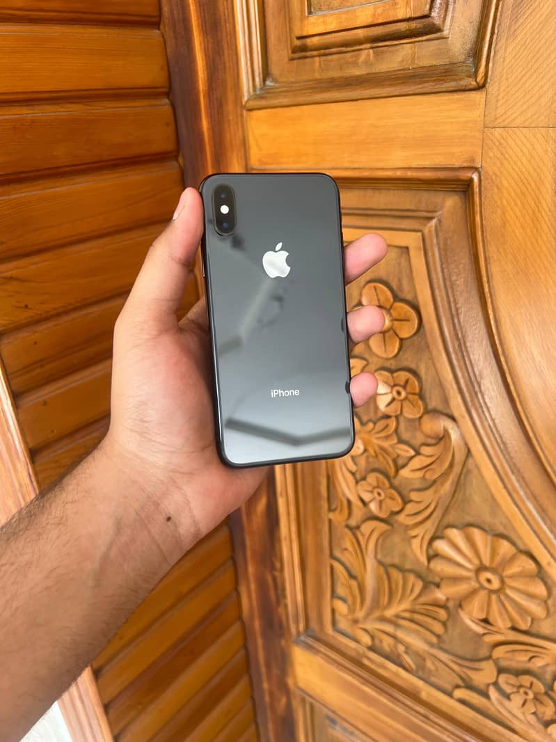 iPhone XS 0