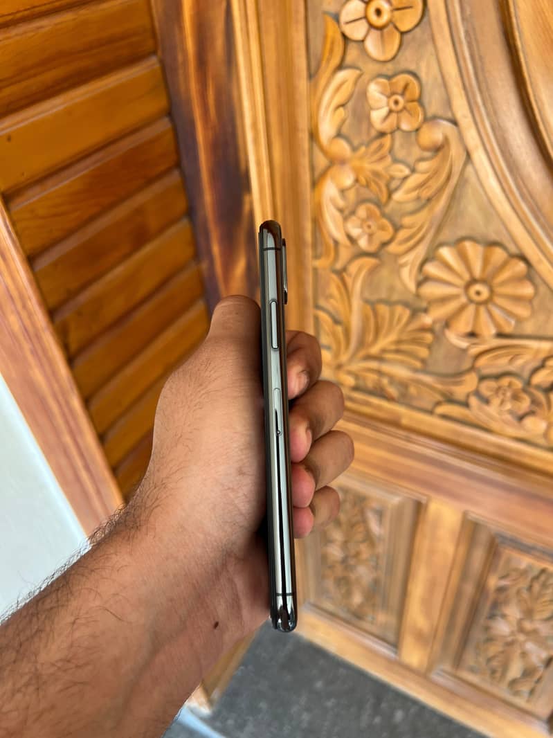 iPhone XS 2