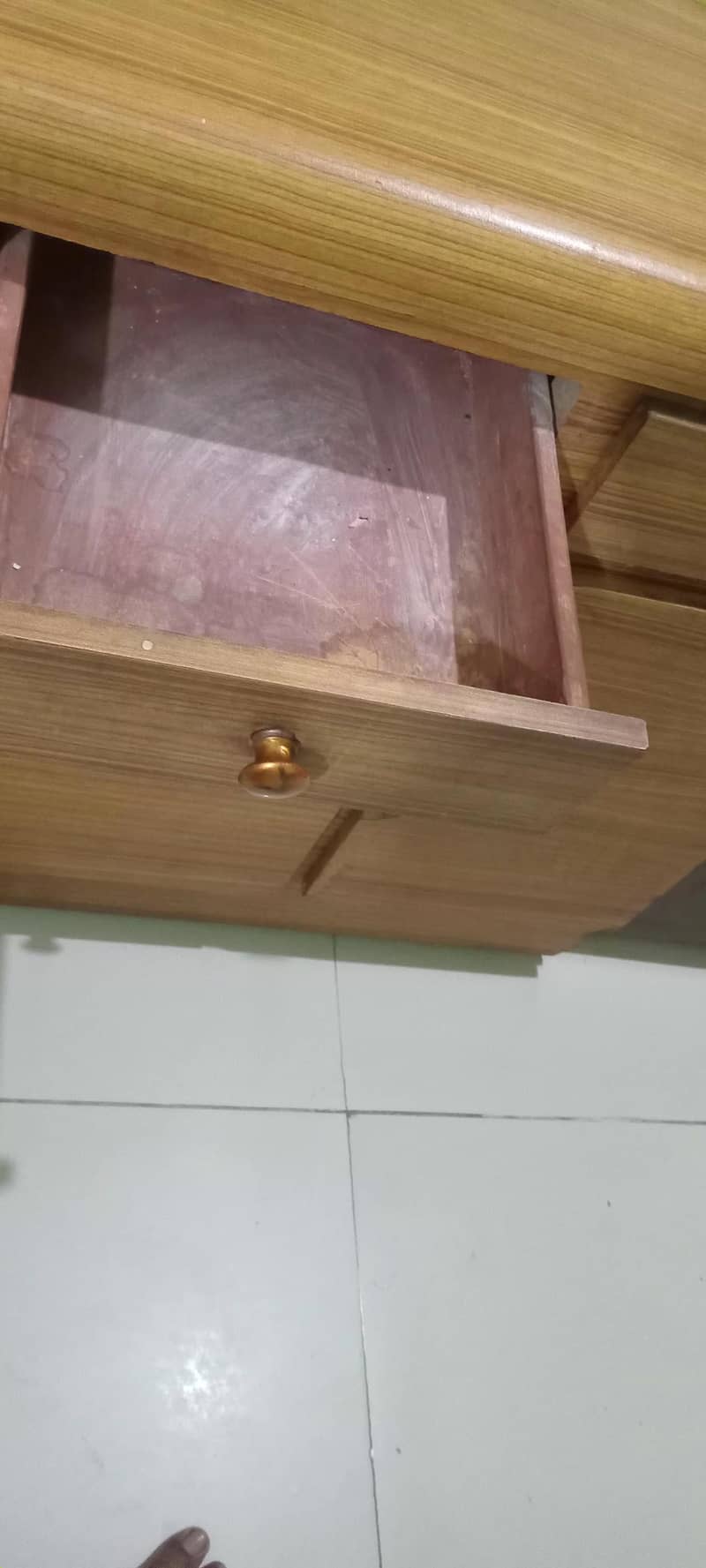drawer 4