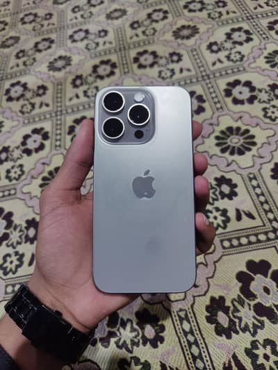 iphone 15 pro 256 gb