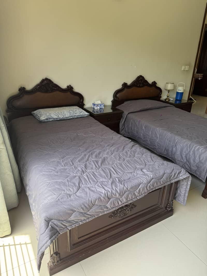 2 single beds + working table 13