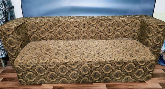 Space-Saving Sofa Cum Bed – Excellent Condition!