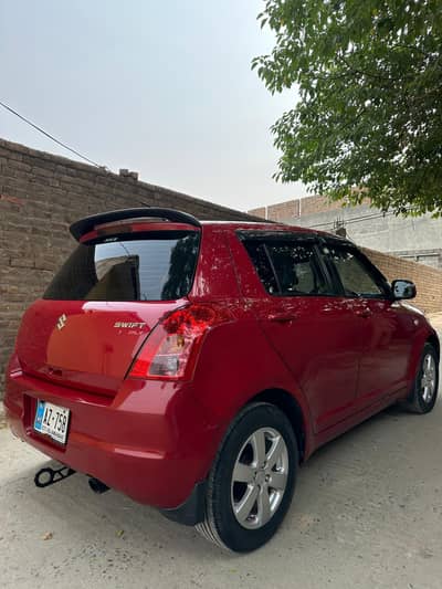 Suzuki Swift Dlx