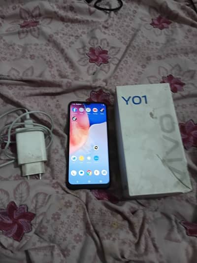 Vivo Y01