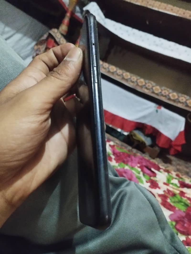 Oppo A5s 4