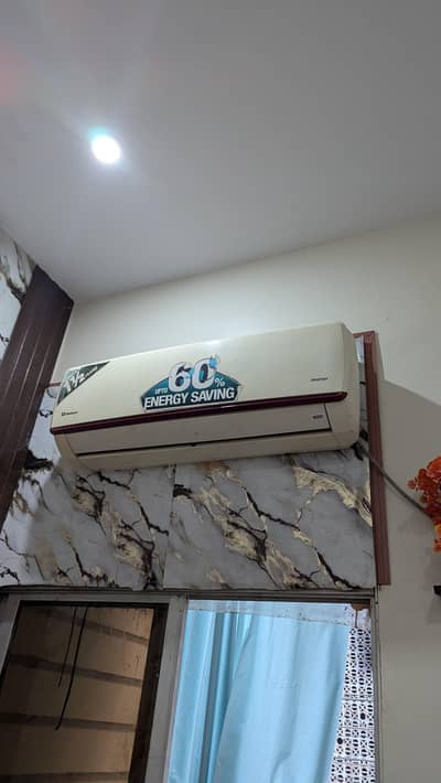 Dawlance 1.5 Ton DC Inverter Excellent condition