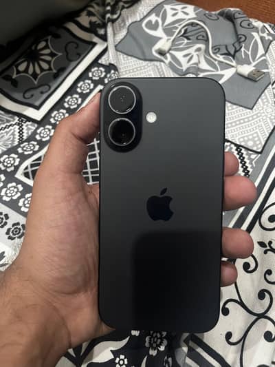 Apple iPhone 16