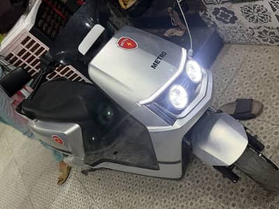 Electric scooter Lithium betry 1200km  03234361799