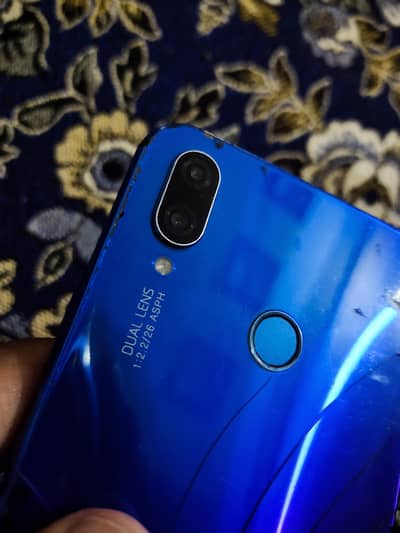 Huawei nova 3i. 4/128