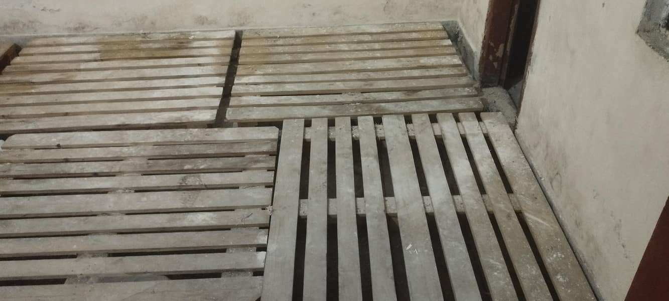wood pallets 1
