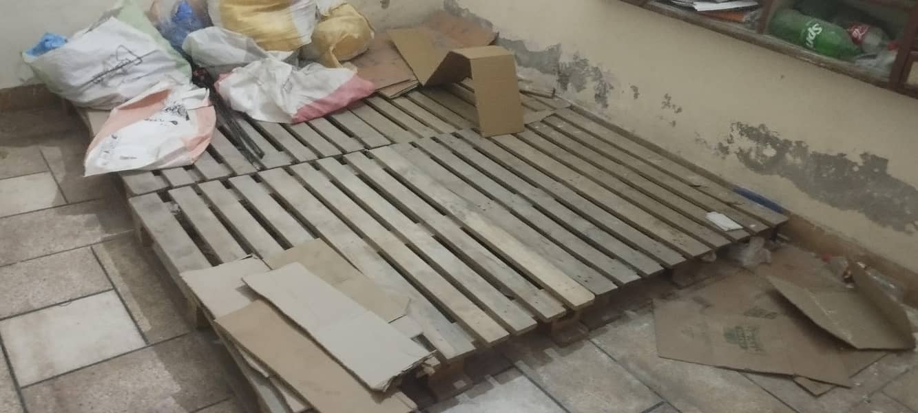wood pallets 3