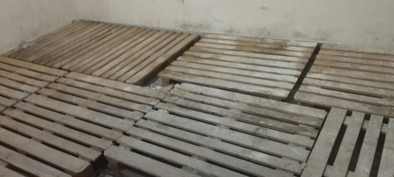 wood pallets 4