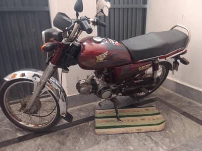 bike bilkl ok hai koyi fault ni h condition 10/9.5 0305.9615486