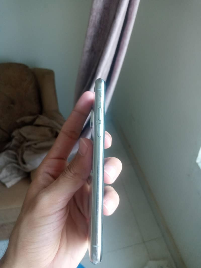 Iphone X 4