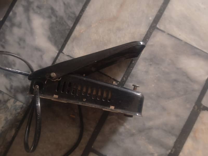 sewing machine 0