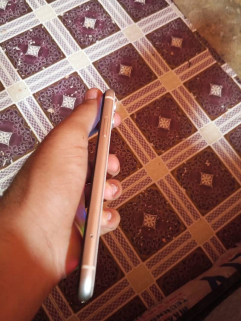 iPhone 3