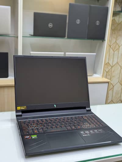 Acer Nitro V 16 | Ryzen 7 8845HS | NVIDIA RTX 3050 | 16GB RAM