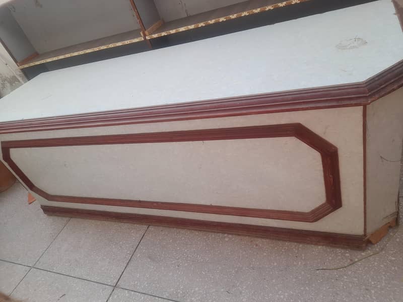 counter table with rack 2
