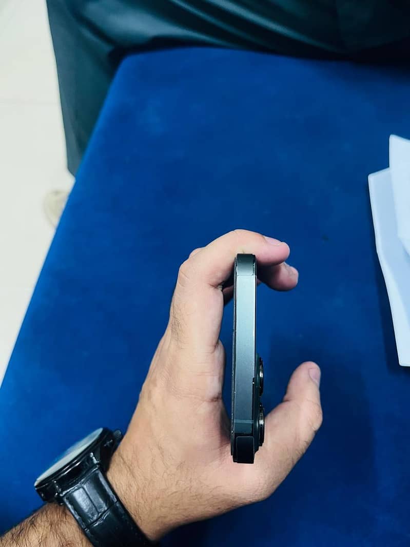 IPHONE 13 PRO MAX 1