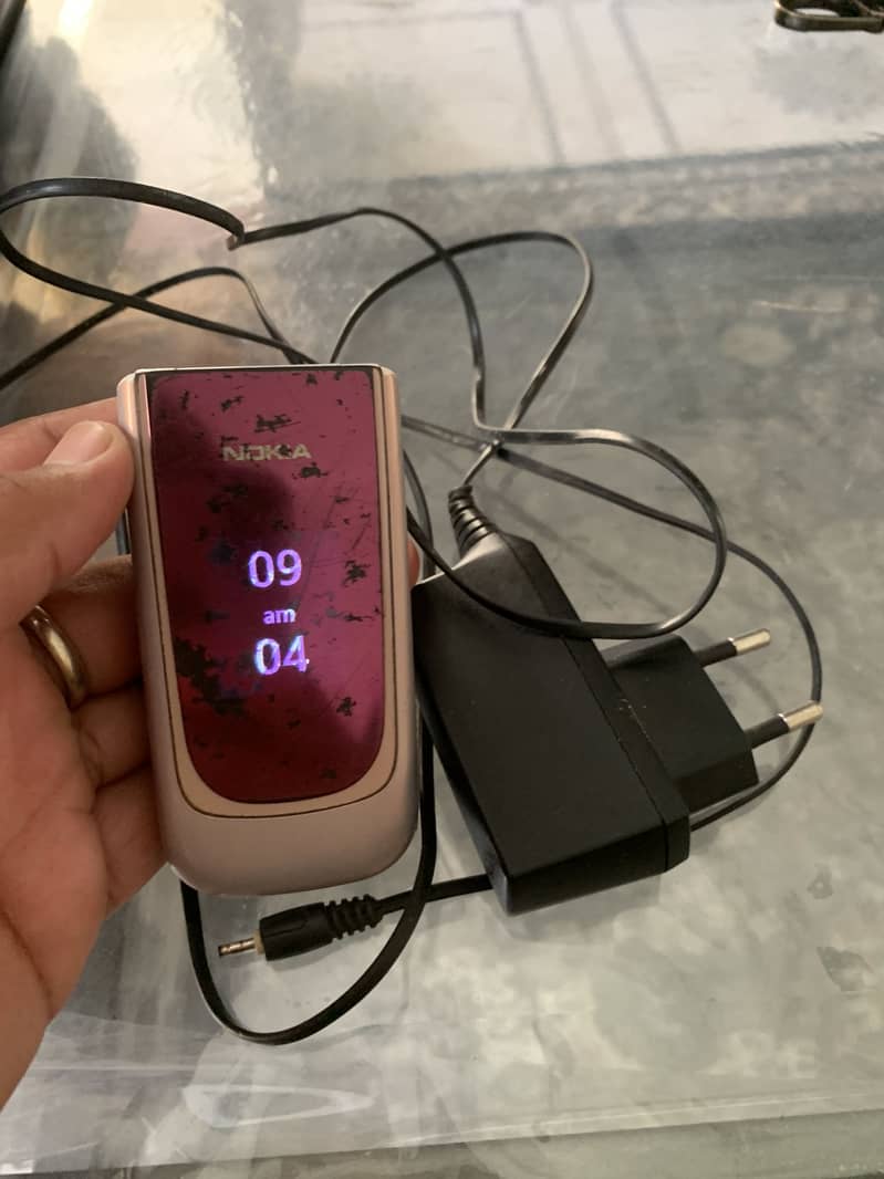 Nokia 7020 2