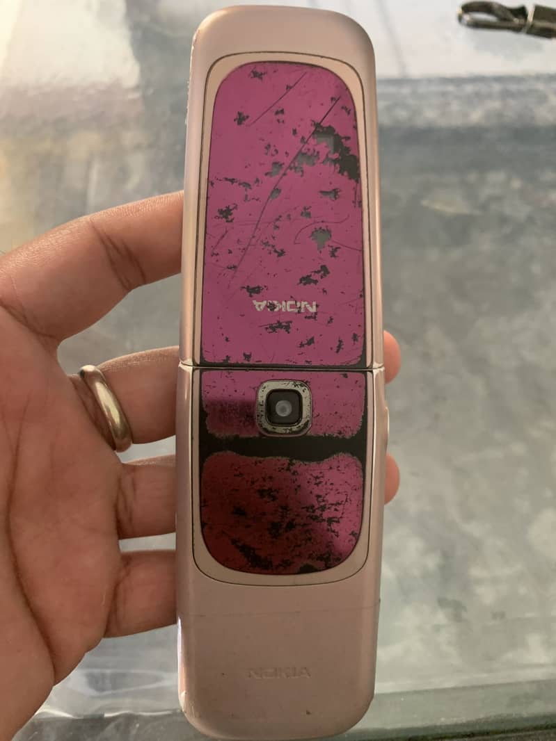 Nokia 7020 5