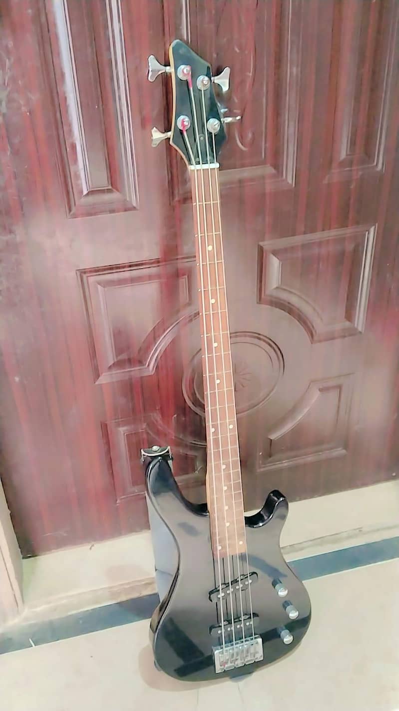 base guitar  2