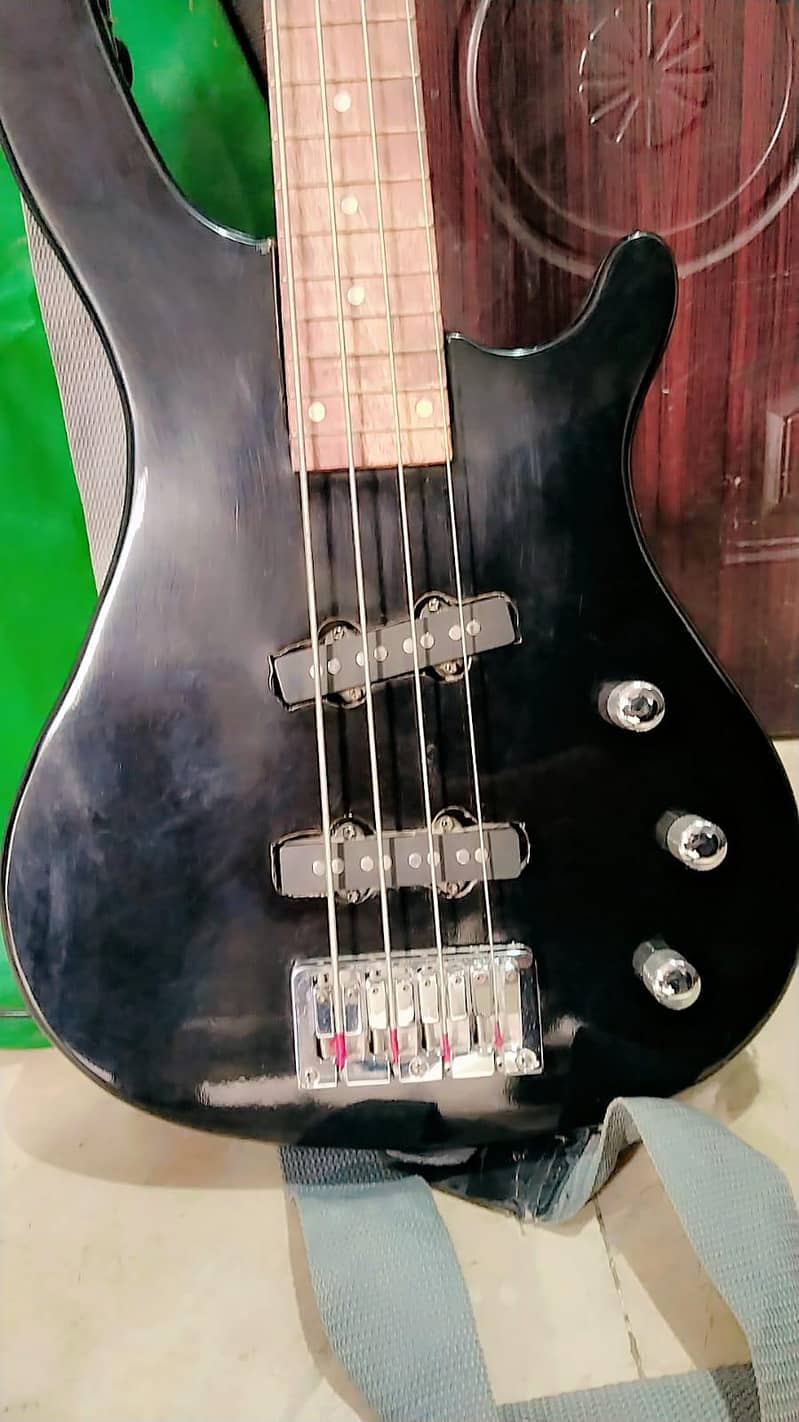 base guitar  4