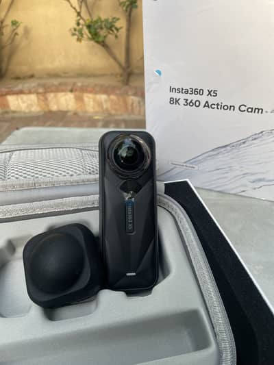 Insta 360 x5