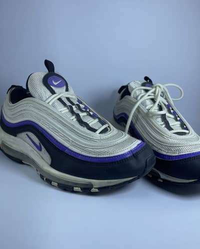 Imported Branded Shoes Stock for sale