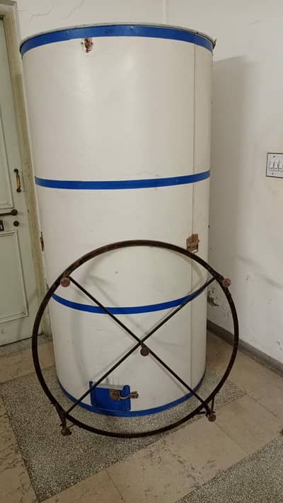 parola with stand