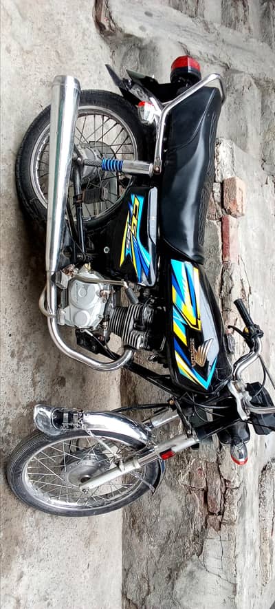 O316*7374O46 WHAT'S UP  HONDA  CG 125 MODEL 2016