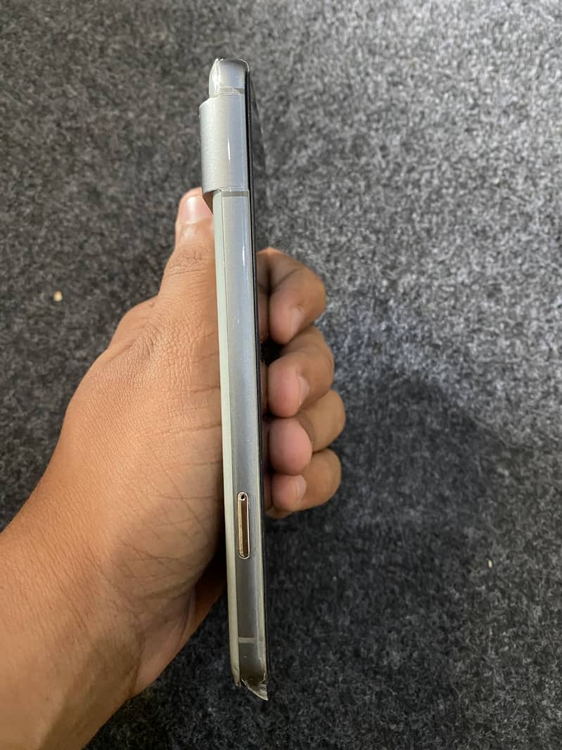 GOOGLE PIXEL 8 3