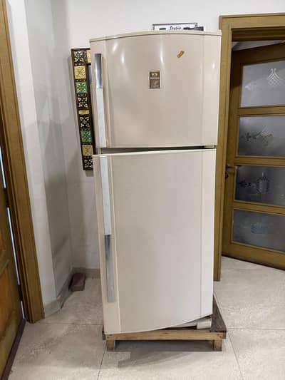 used dawlance fridge for sale - urgent