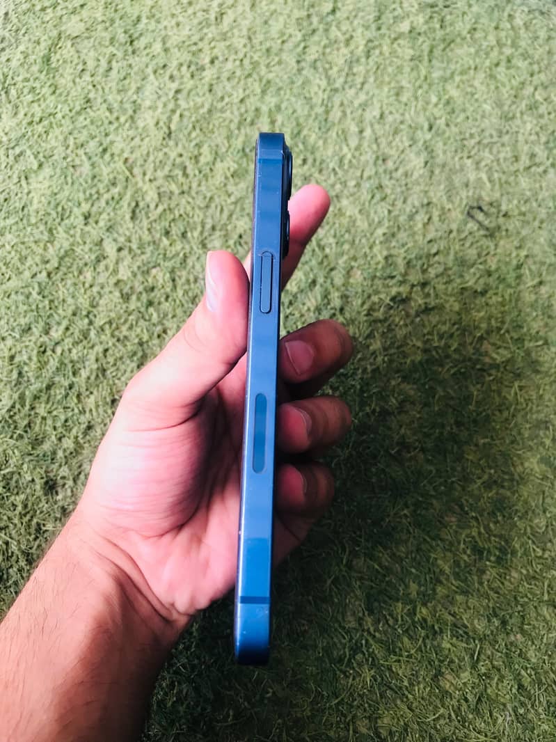 Iphone 13 4