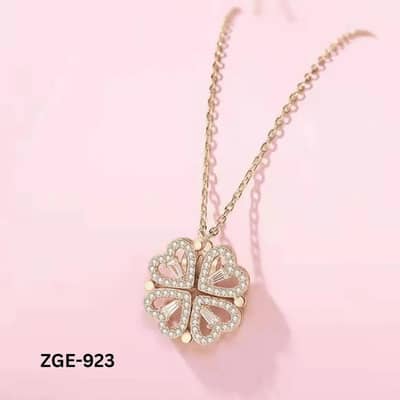 Magnetic Heart Clover Necklace Golden Silver 4 Leaf