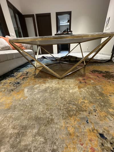 Lounge centre table