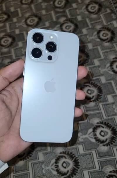 iphone 16 pro 10/10 (MDM)