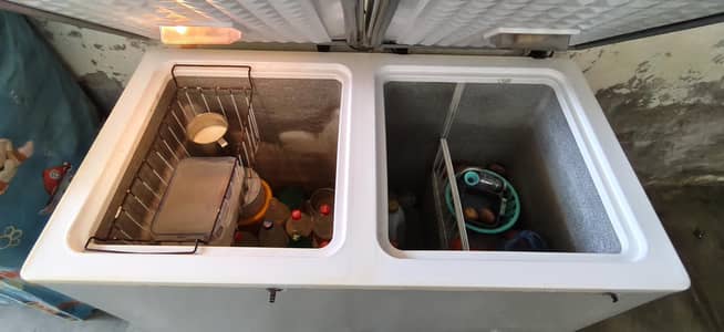 good condition freezer
