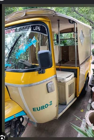 Rickshaw tazraftar 4 seater for sale