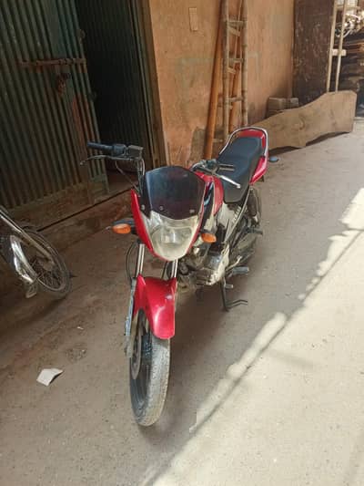 Yamaha ybr 125