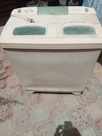 used washing machine - excellent condition urgent sale