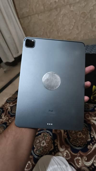 I pad pro M1 3rd generation 128GB contact no (0306/360/3665)