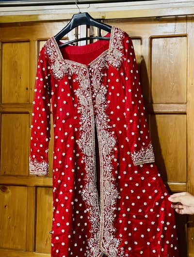 Tail lengha red colour with jewellery set